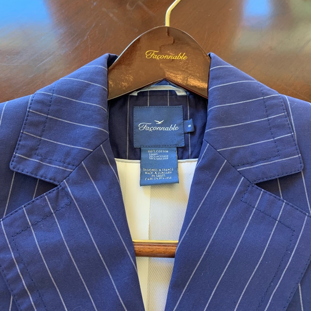 Faconnable suit. Beautiful two piece suit. Trousers and blazer. Size 8 on both.